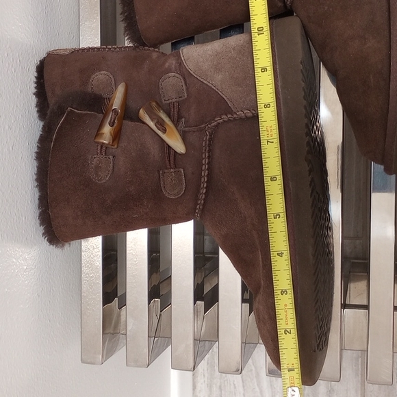 Boots - Picture 5 of 5